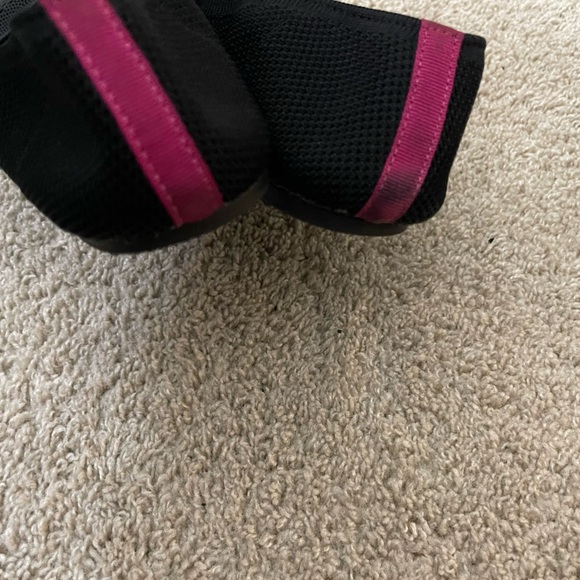 Serra Women's Ribbed Knit Pointed Toe Black Flats casual size 8 - Picture 8 of 9